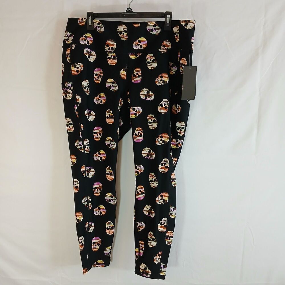 Torrid Activewear Leggings Black Skull Pattern NWT Sz 3X Yoga Gym Workout Casual - Picture 2 of 8